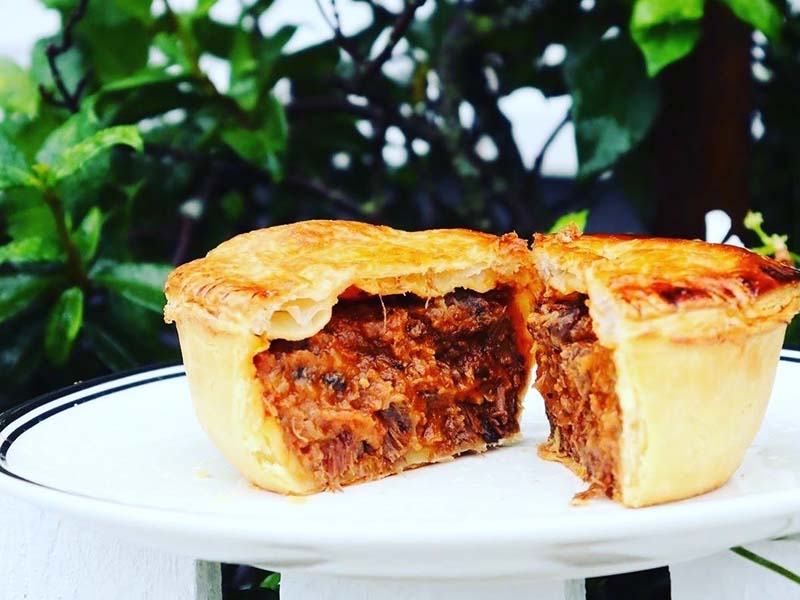 eudlo general store fresh pie